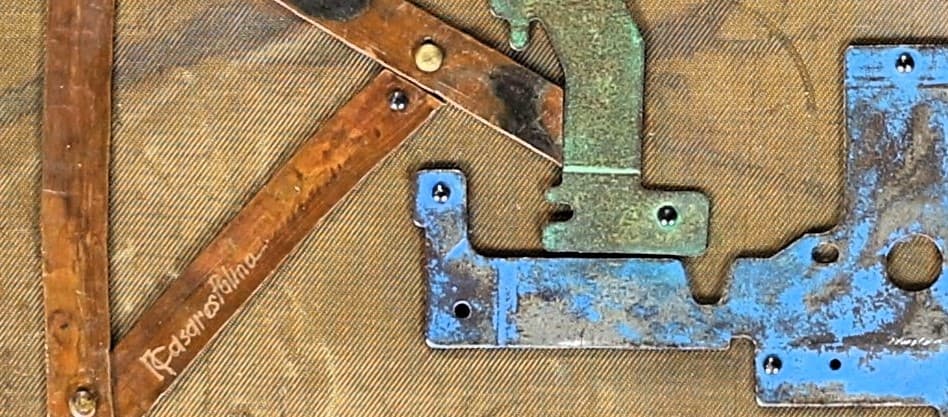 Antonio Casares Palma - Pintor Abstracto - Serie Serie METALES-MALLA (35x35)